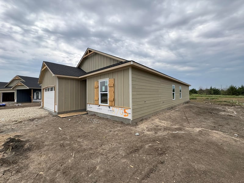 5705 Plumthicket St, Bel Aire, KS 67226
