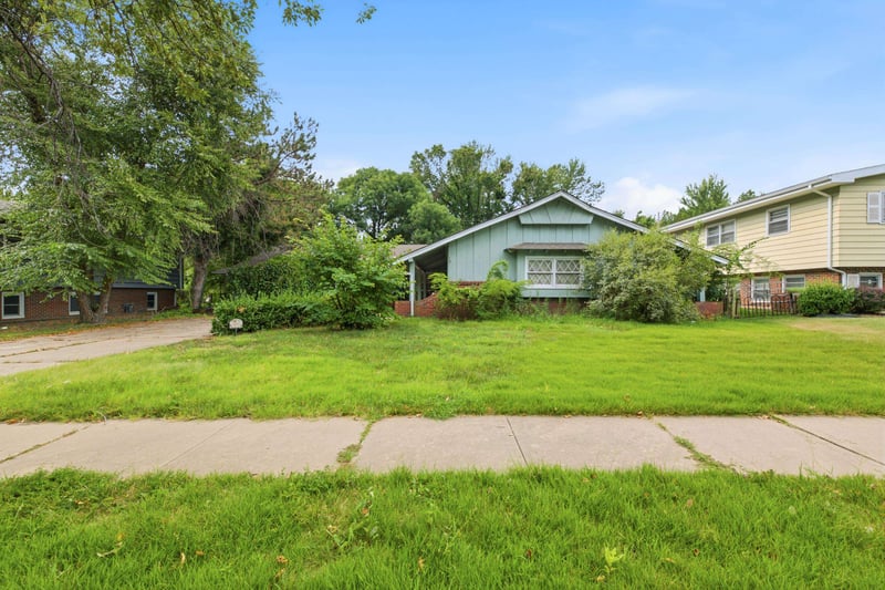 6205 11th St N, Wichita, KS 67208
