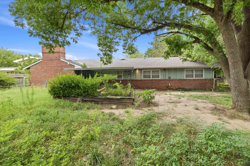 6205 11th St N, Wichita, KS 67208