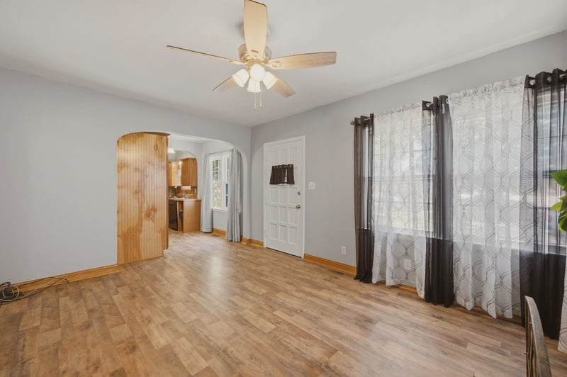 612 Green St, Wichita, KS 67211