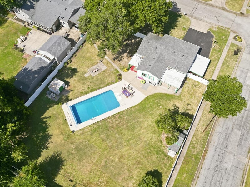 2754 Edwards , Wichita, KS 67204