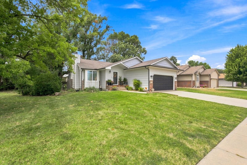 1231 S Longford, Wichita, KS 67207