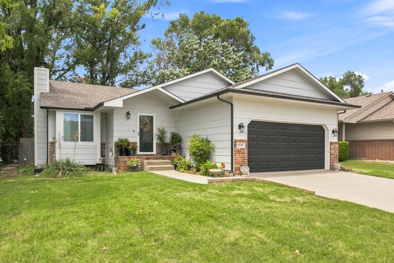 1231 S Longford, Wichita, KS 67207