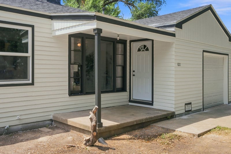 821 Christine St, Wichita, KS 67218