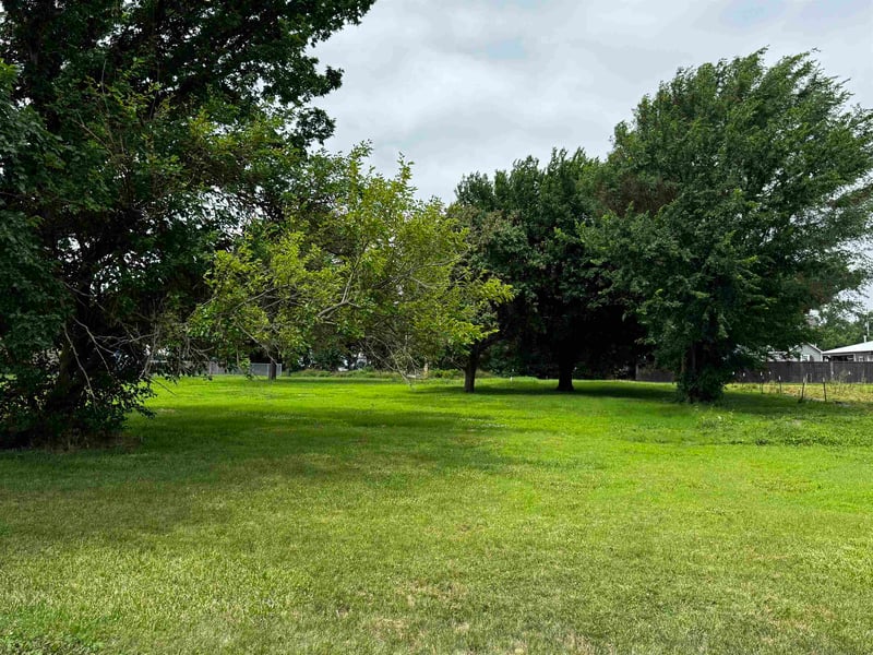 00000 Mcnair, Halstead, KS 67056