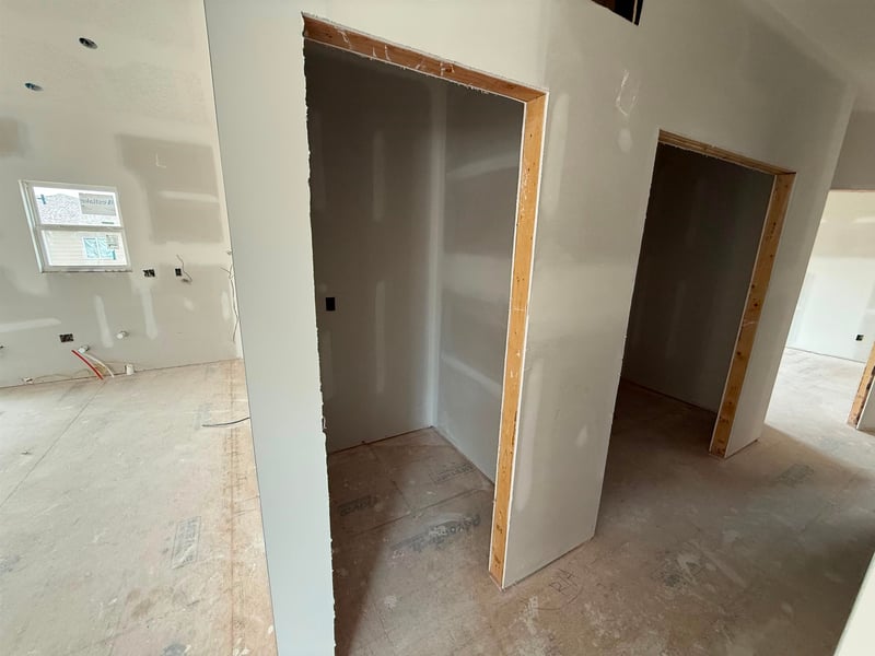 5061 Toben Ct, Bel Aire, KS 67226-1341