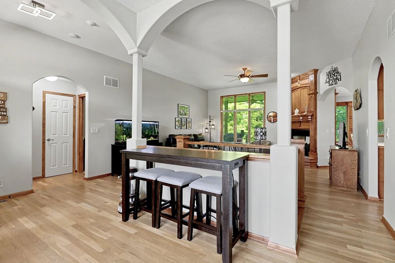 14162 Highland Springs Ct, Wichita, KS 67235