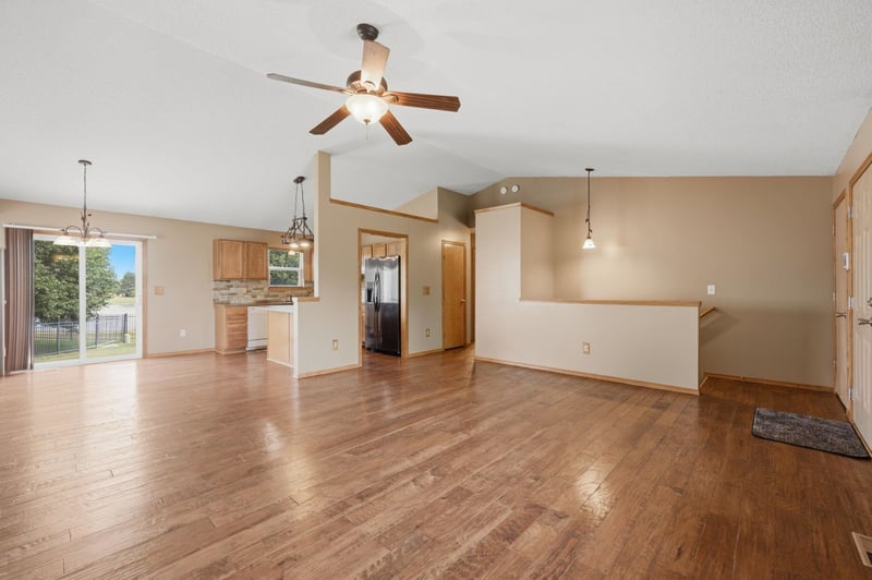 13706 Lost Creek St, Wichita, KS 67235-7043