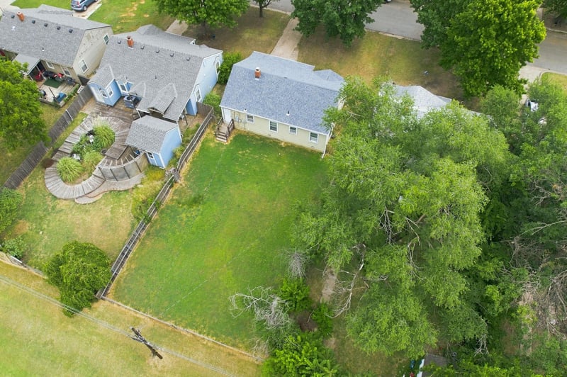 923 Belmont Ave, Wichita, KS 67208