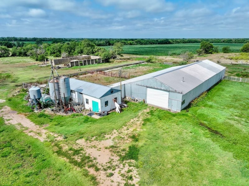 8227 Rock Rd, Walton, KS 67151