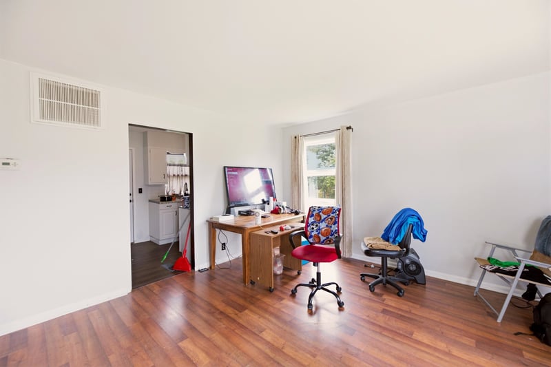 4930 Gilbert St, Wichita, KS 67218
