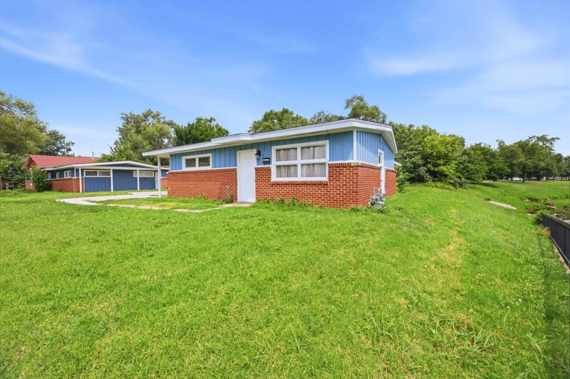 4930 Gilbert St, Wichita, KS 67218