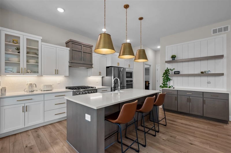 4909 Emerald Ct, Maize, KS 67101-8716