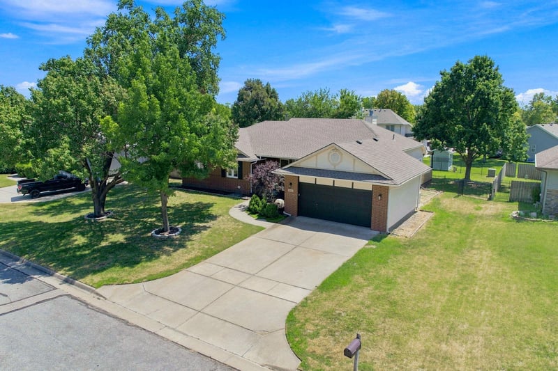 13913 Spring Valley St, Wichita, KS 67230