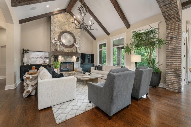 2214 Lindsay Cir, Wichita, KS 67230