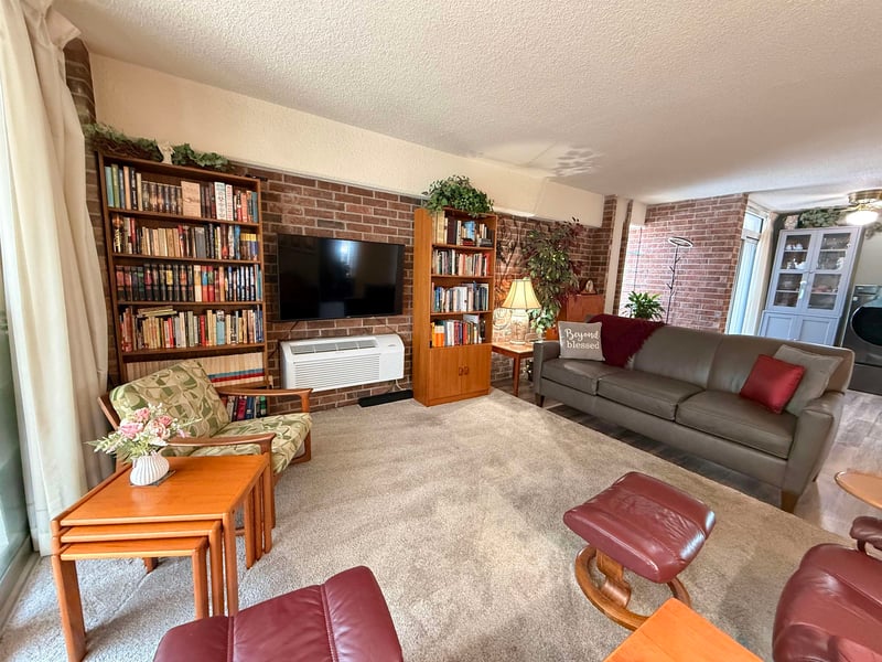 330 Central , El Dorado, KS 67042