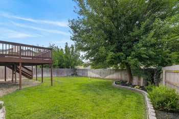 5430 S Stoneborough Ct, Wichita, KS 67217