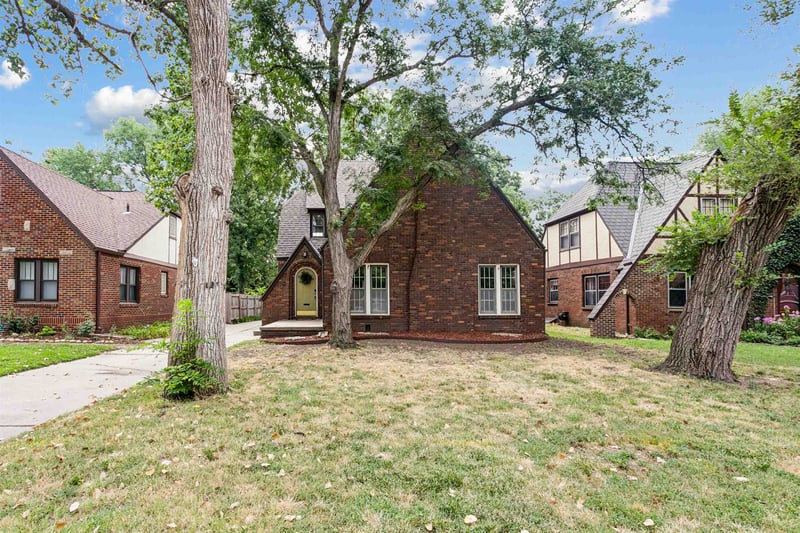 1506 Woodrow Ave, Wichita, KS 67203