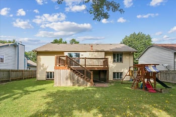 424 N Pine Grove Cr, Wichita, KS 67212