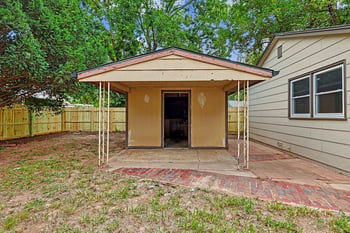 617 4th , Haysville, KS 67060