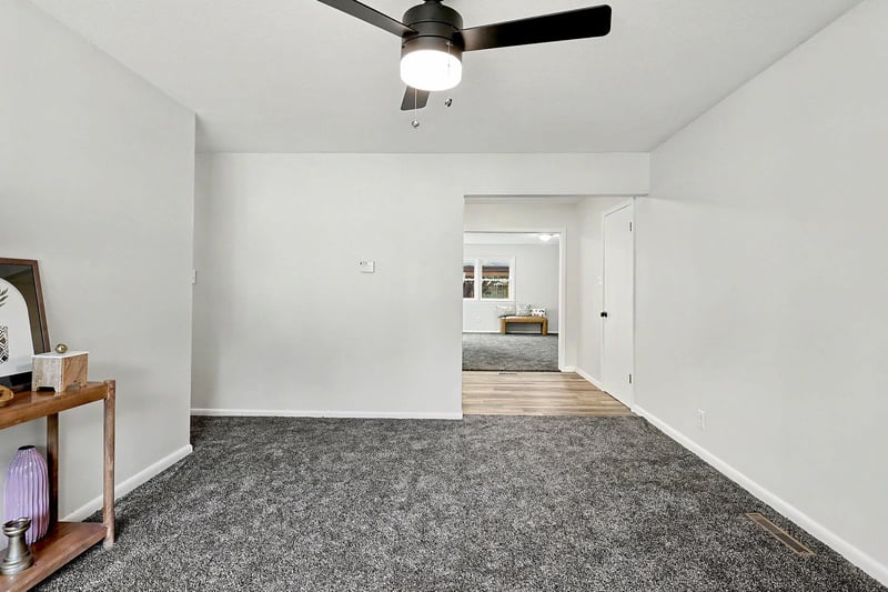 617 4th , Haysville, KS 67060