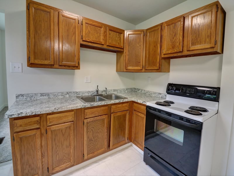 603 Walnut St, Newton, KS 67114
