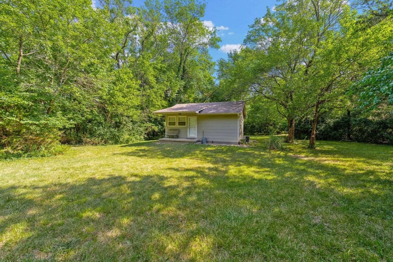 7419 Bittersweet Ln, Andover, KS 67002