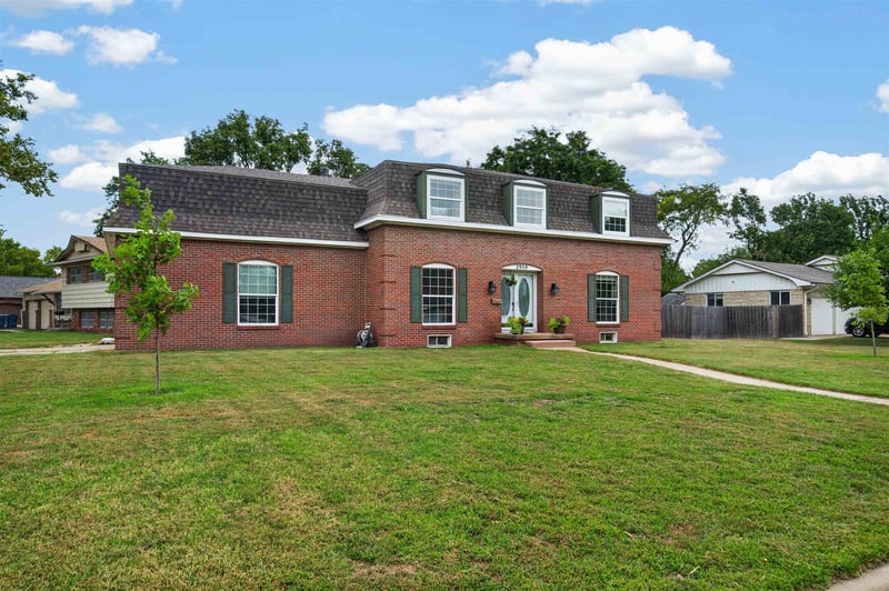 2950 River Park Dr, Wichita, KS 67203