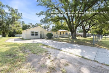 4204 S Bartlow Dr, Wichita, KS 67217