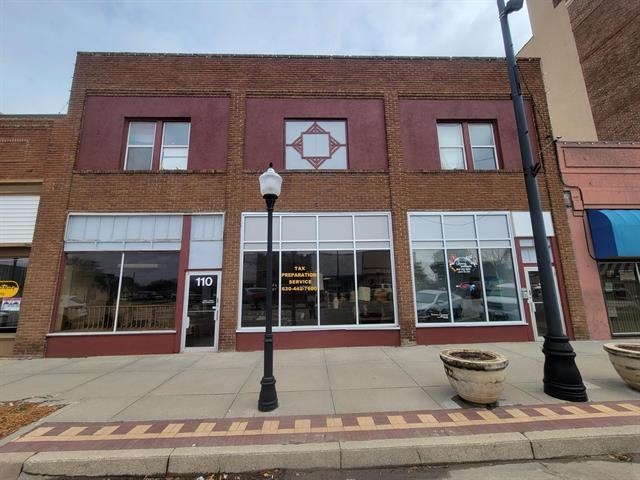 108-110 Summit , Arkansas City, KS 67005