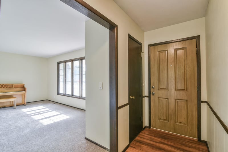 1383 Caddy Ln, Wichita, KS 67212