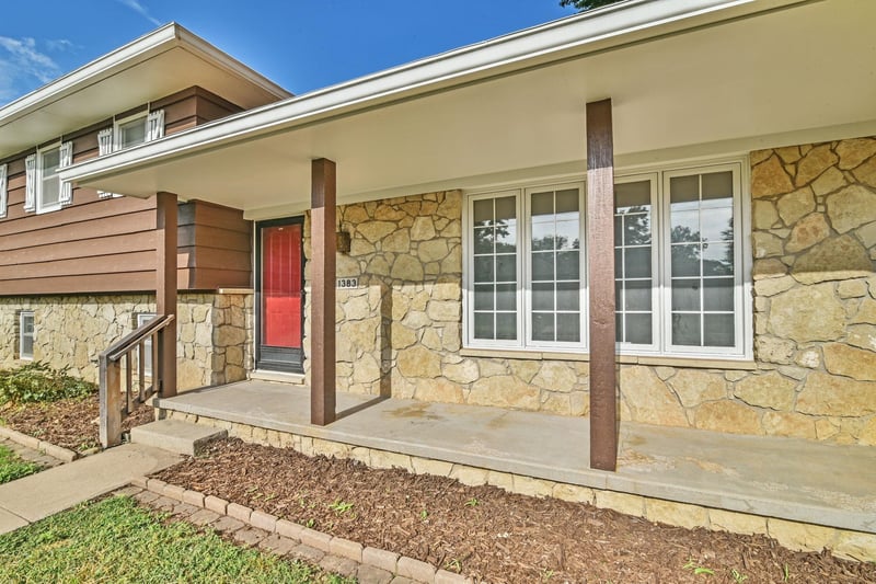 1383 Caddy Ln, Wichita, KS 67212