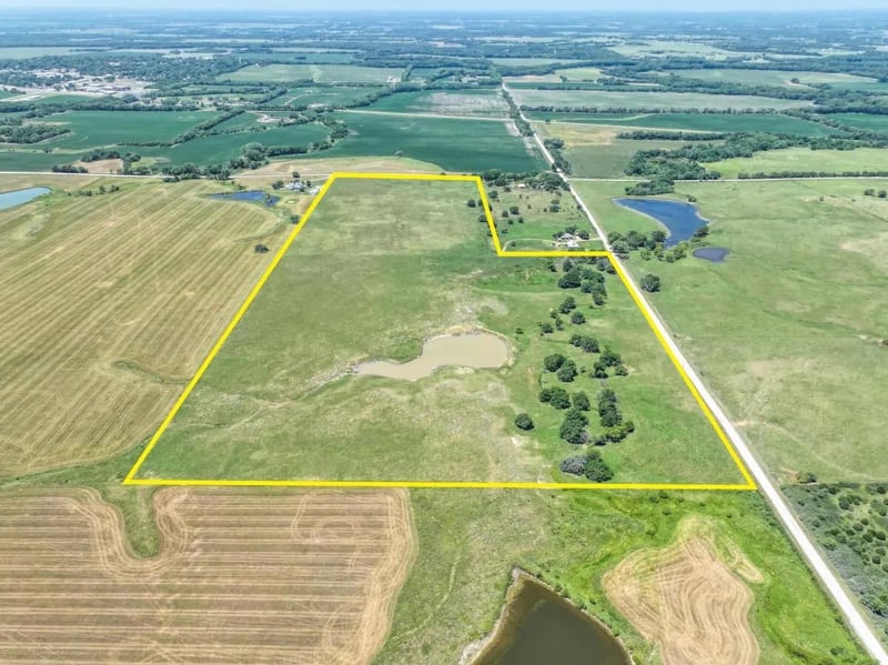 000 200th St, Douglass, KS 67039