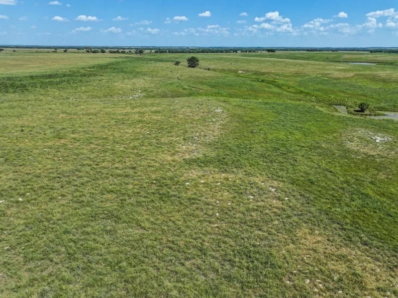 000 Shumway Rd, Douglass, KS 67039