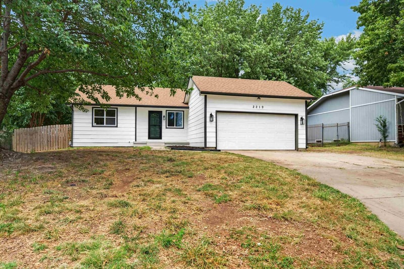 2219 Basswood Ct, Derby, KS 67037