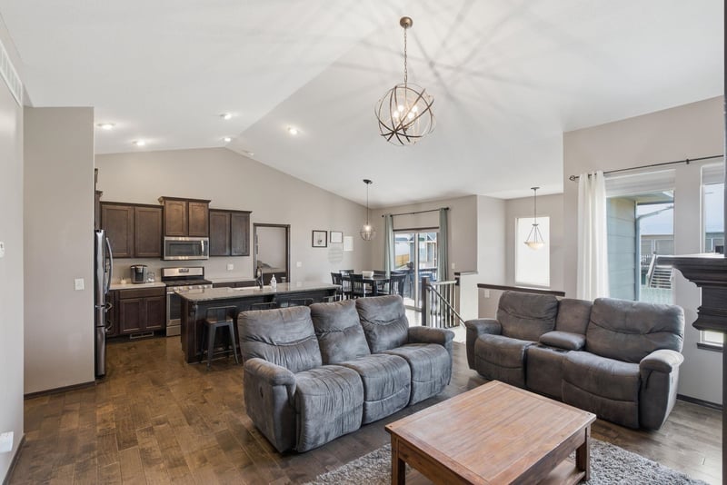 11007 Hampton Lakes St, Maize, KS 67101-3780