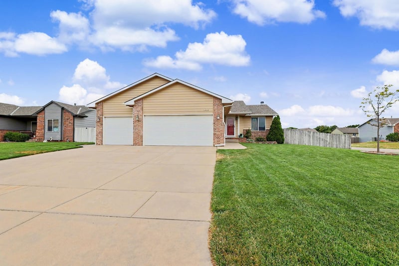 10655 35th Ct S, Wichita, KS 67215