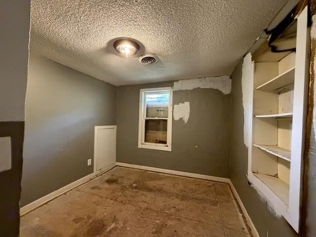 1141 Madison Ave, Wichita, KS 67214