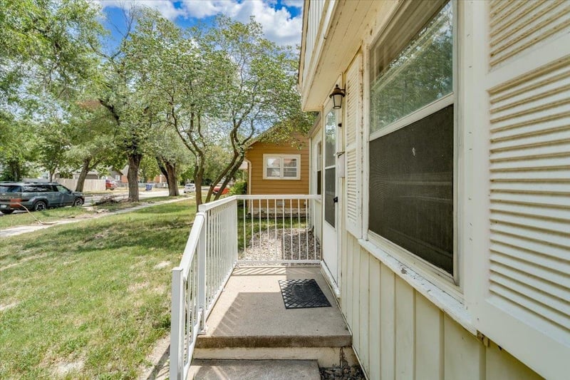2027 Gold St, Wichita, KS 67213