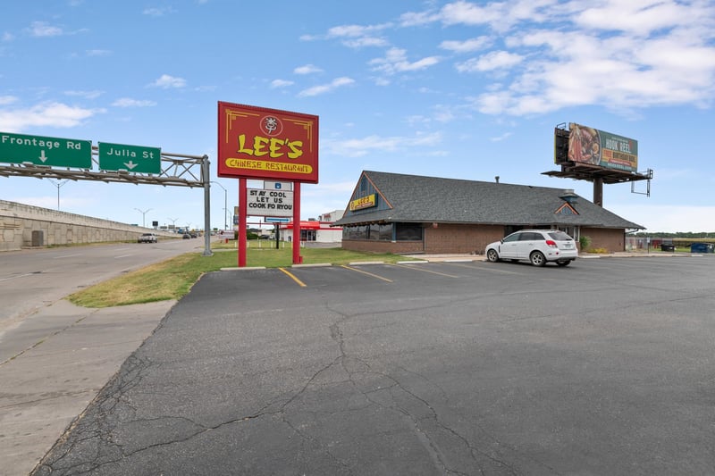 6215 Kellogg , Wichita, KS 67209