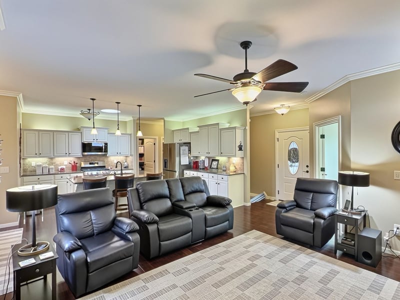 1723 Casey , Newton, KS 67114