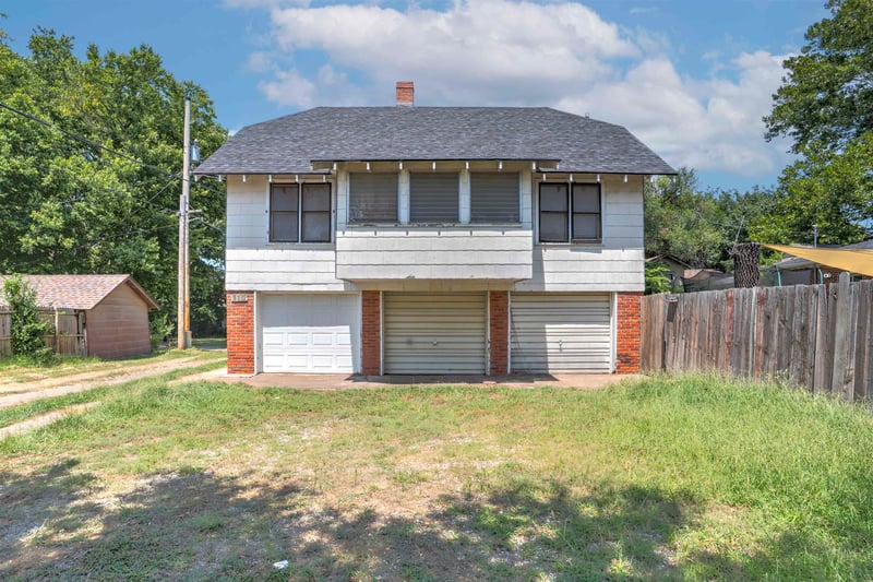 303 2nd , Arkansas City, KS 67005