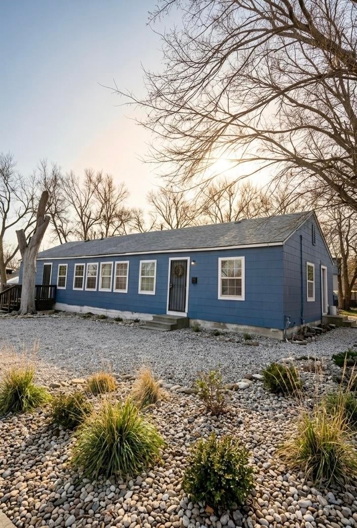 3136 Clifton , Wichita, KS 67210
