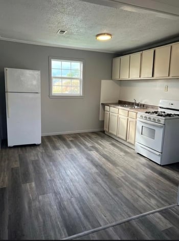 3136 S Clifton #3140, Wichita, KS 67210