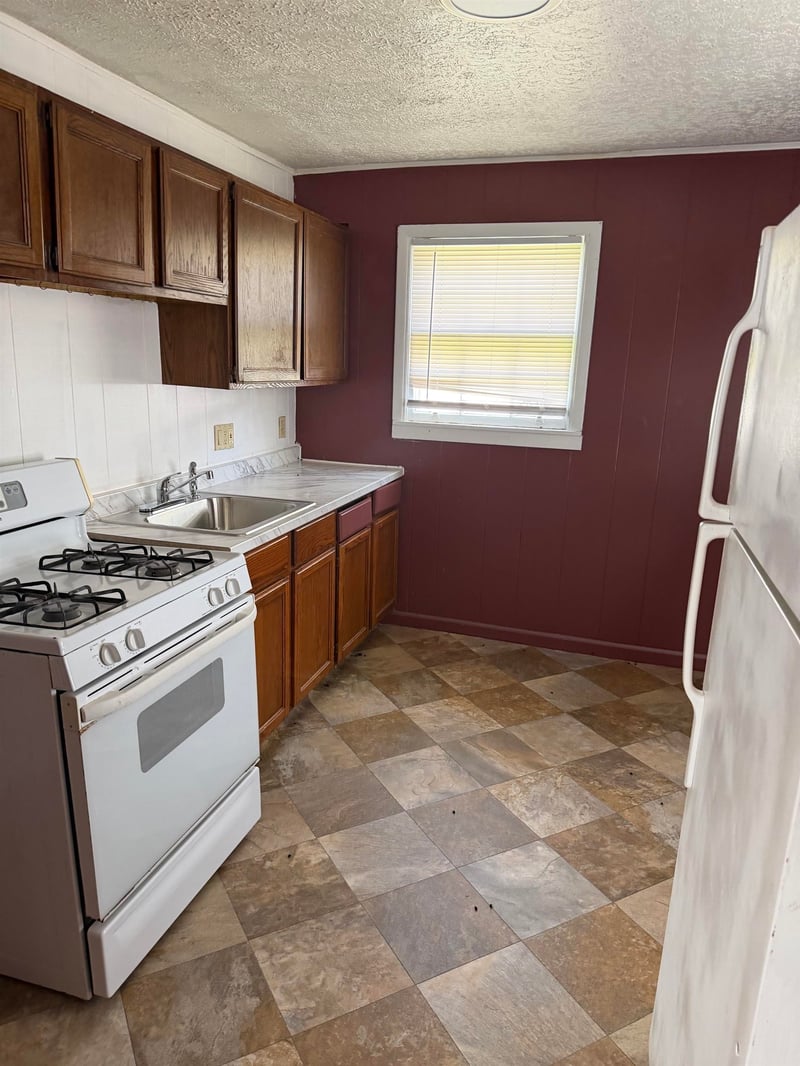 4311 Boston , Wichita, KS 67218
