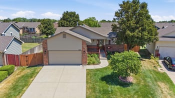4410 E Falcon St, Wichita, KS 67220