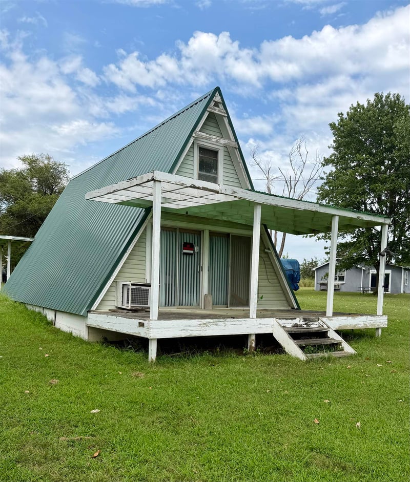 2471 43rd St, Fall River, KS 67047