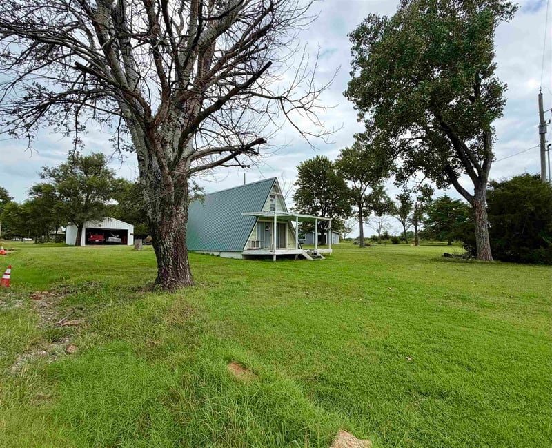 2471 43rd St, Fall River, KS 67047