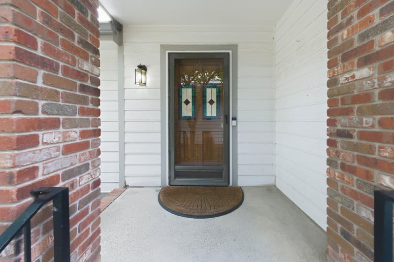 8818 E Bradford Cir, Wichita, KS 67206
