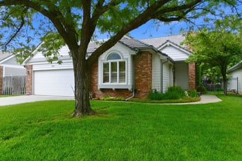 8818 E Bradford Cir, Wichita, KS 67206